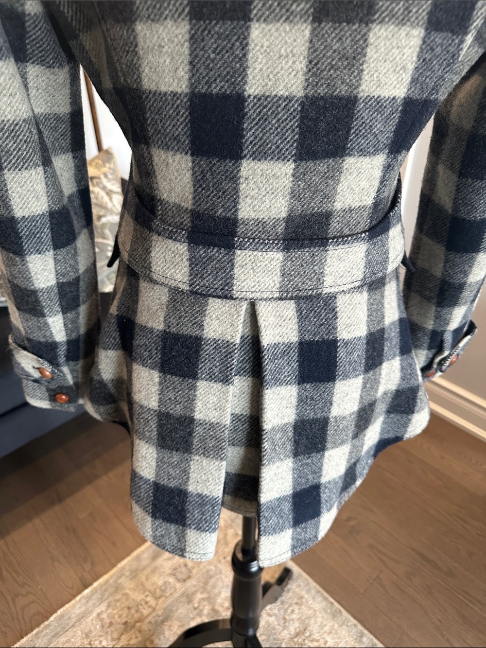 Smythe equestrian Cream and Navy Plaid Wool-Blend Blazer - Picture 8 of 13